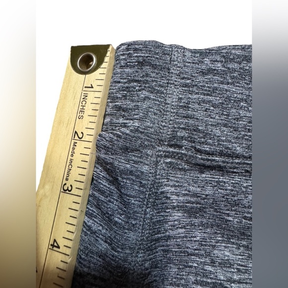 C9 By Champion Heathered Grey And Black Leggings Back Zip Pocket Sz Large - Picture 13 of 16